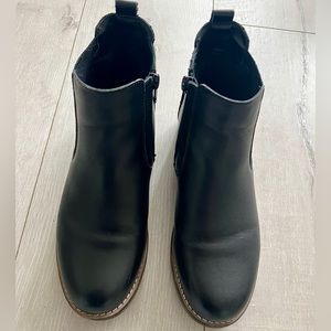 SoftMoc Josef Seibel Leather Ankle Boots